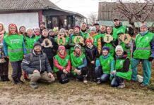 Активисты убрали мусор на Бакоте