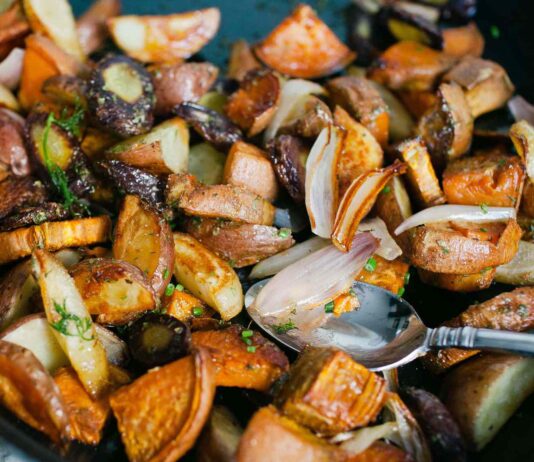 Как вкусно запечь овощи в духовке